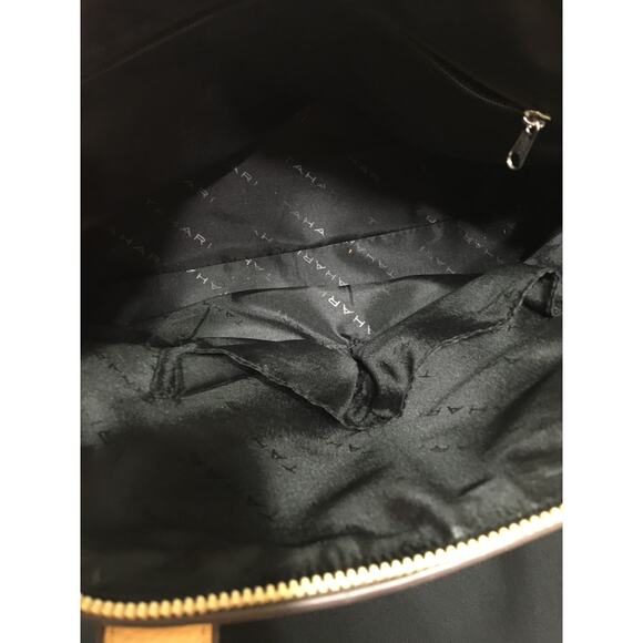 Tahari Yellow Handbag, Purse With Pockets, Outer Zip, Inside Zip & 2 Slip - Picture 6 of 9